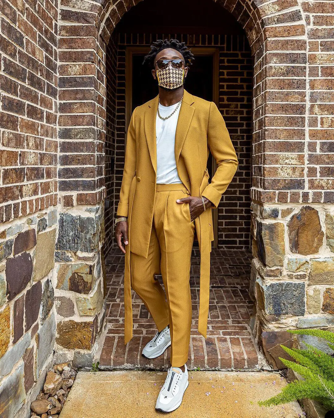 Men's Suit Two Piece Slim Fit Business Lapel Blazer and Pants Costumes Formal Suit for Men Suits High Quality 2024 Male Clothing
Men's Suit Two Piece Slim Fit Business Lapel Blazer and Pants Costumes Formal Suit for Men Suits High Quality 2024 Male Clothing