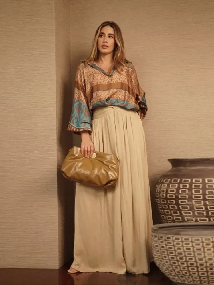 Пижама женская свободного покроя с V-образным вырезом и длинным рукавом
Пижама женская свободного покроя с V-образным вырезом и длинным рукавом