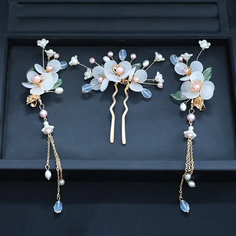 Набор аксессуаров для волос Hanfu в китайском стиле, простой ретро украшенный цветочный гребень для волос, украшение для женщин и девушек, реквизит для Хэллоуина
Набор аксессуаров для волос Hanfu в китайском стиле, простой ретро украшенный цветочный гребень для волос, украшение для женщин и девушек, реквизит для Хэллоуина