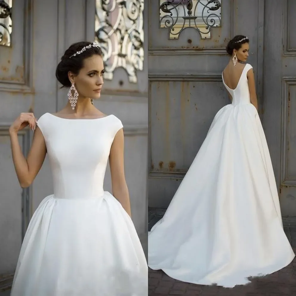 New elegant white satin A-line Romantic Wedding dress Jewelry collar hat sleeve Halter Princess New bridal ball dress Bohemian
New elegant white satin A-line Romantic Wedding dress Jewelry collar hat sleeve Halter Princess New bridal ball dress Bohemian