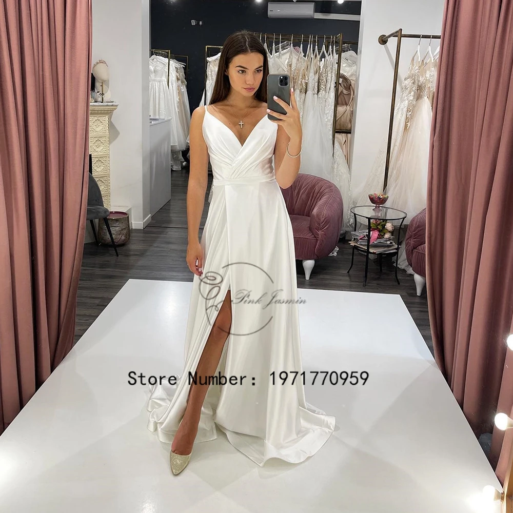 Simple White V Neck Wedding Dresses For Bride Sleeveless 2023 Classic Spaghetti Straps Court Train Bridal Gowns Vestido De Novia
Simple White V Neck Wedding Dresses For Bride Sleeveless 2023 Classic Spaghetti Straps Court Train Bridal Gowns Vestido De Novia