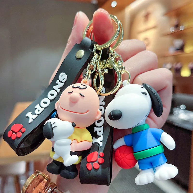 

Kawaii Keychain Cartoon Anime Action Figure Lovely Snoopy Animation Car Keychain Cute Key Buckle Student Bag Pendant