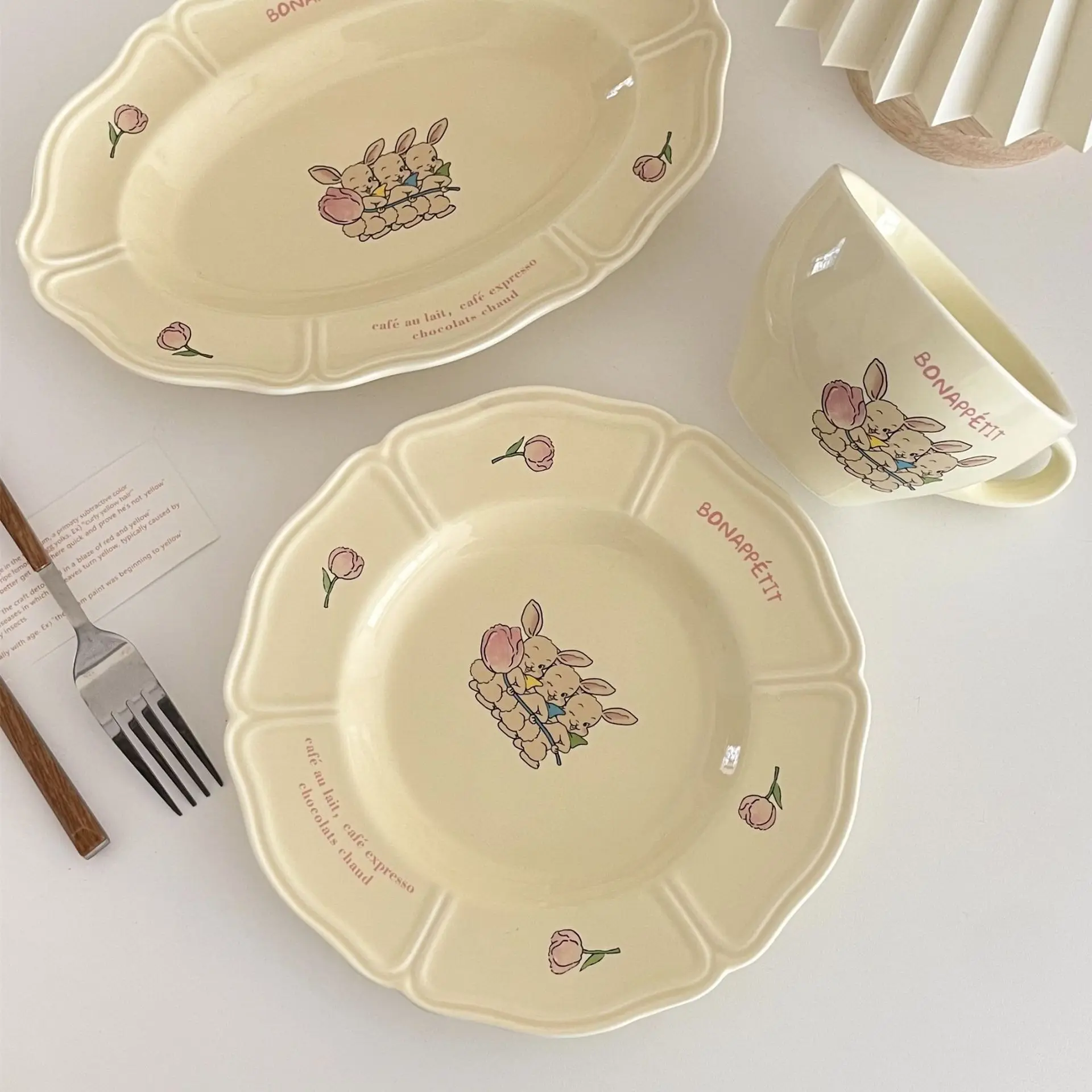 Korean INS Vintage French Rabbit Plate Tulip Cream Lace Plate Dessert Ceramic Oval Plate Coffee Cup
Korean INS Vintage French Rabbit Plate Tulip Cream Lace Plate Dessert Ceramic Oval Plate Coffee Cup