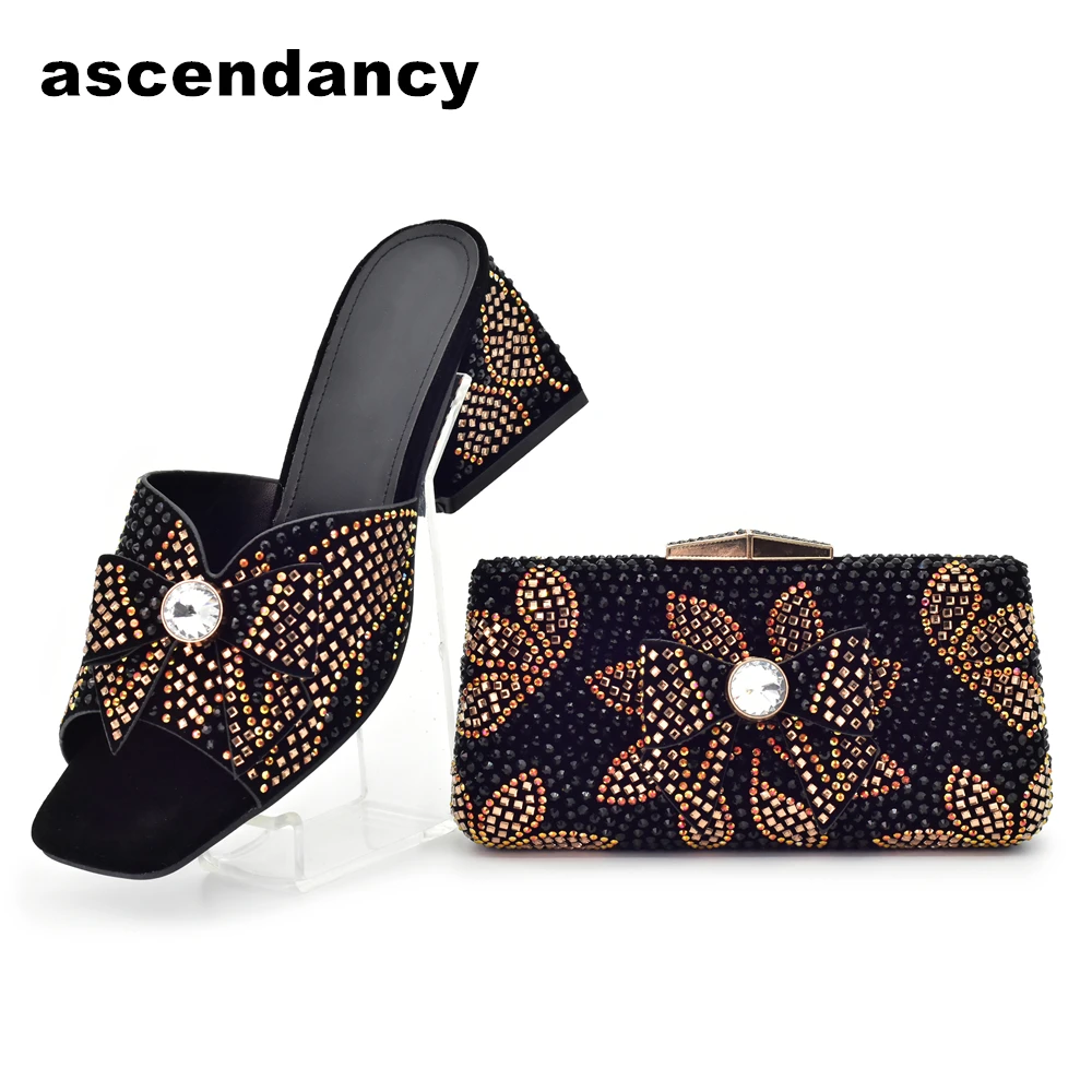 Latest Nigeria Shoes and Bags Elegant Party Low Heels Nigeria Popular Design African Ladies Shoes and Bag Set with Full Diamond
Latest Nigeria Shoes and Bags Elegant Party Low Heels Nigeria Popular Design African Ladies Shoes and Bag Set with Full Diamond