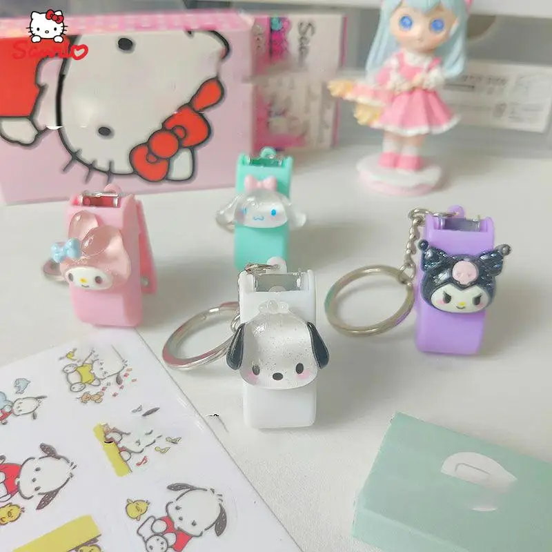 Kawaii Sanrio Kuromi My Melody Cinnamoroll брелок Аниме маленький степлер мини портативный многофункциональный милый простой канцелярские принадлежности
Kawaii Sanrio Kuromi My Melody Cinnamoroll брелок Аниме маленький степлер мини портативный многофункциональный милый простой канцелярские принадлежности