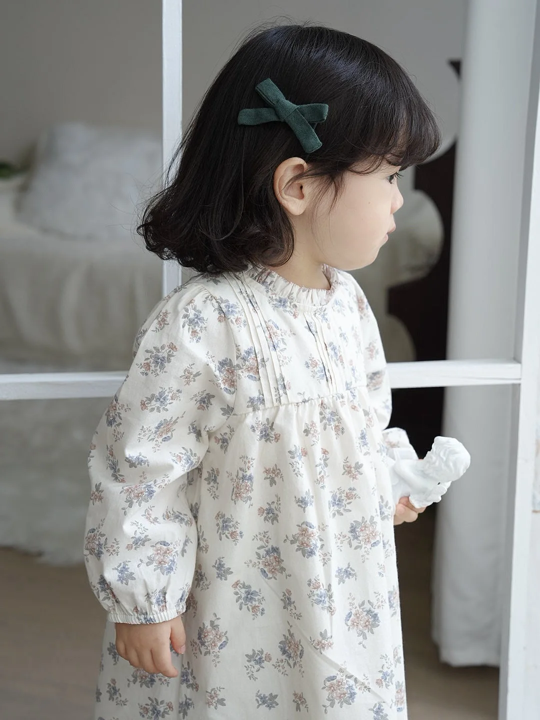 متوفر في المخزون 2025 فستان بناتي بأكمام طويلة ومطرز بطبقة أساسية من القطن متوفر في المخزون 2025 فستان بناتي بأكمام طويلة ومطرز بطبقة أساسية من القطن