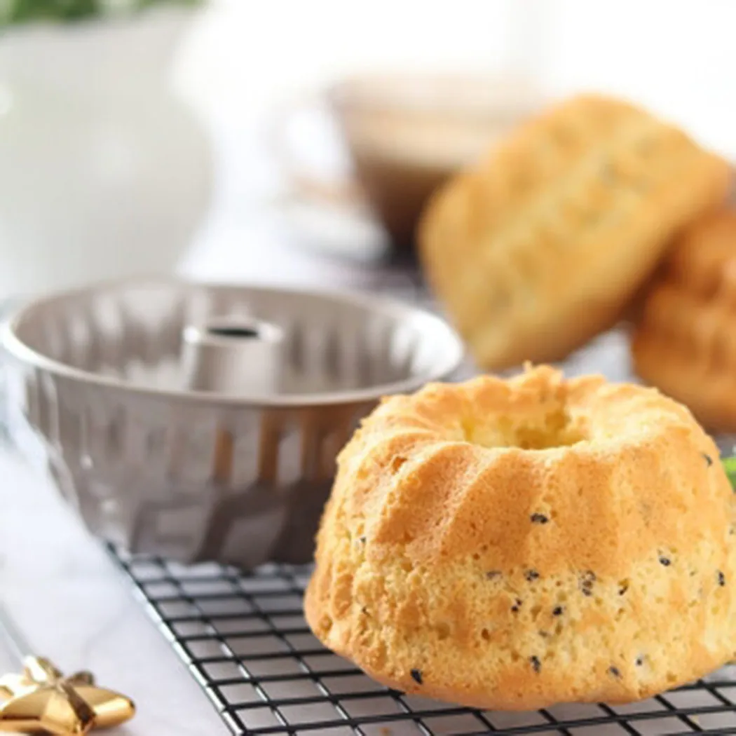 Non Stick Cake Mould Fluted Ring Cake Tin Cake Pan Tray Baking Round Bread Mould Kitchen DIY Cake Tools
Non Stick Cake Mould Fluted Ring Cake Tin Cake Pan Tray Baking Round Bread Mould Kitchen DIY Cake Tools