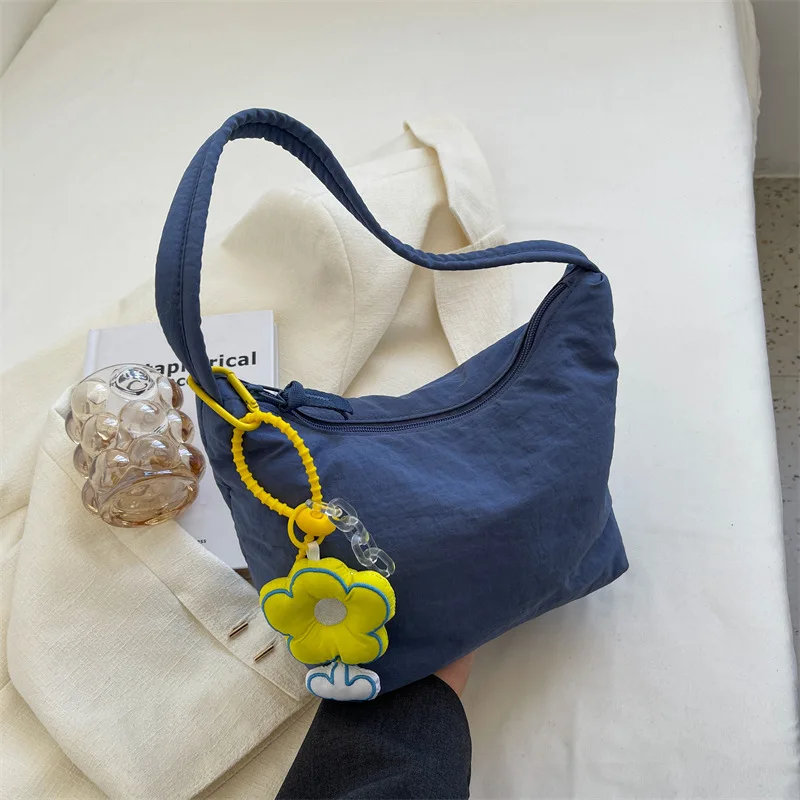 Fashion Small Canvas Bag for Women Summer Solid Color Shoulder Bag Gilrs Handbag Simple Portable Handle Bag Casual Purse
Fashion Small Canvas Bag for Women Summer Solid Color Shoulder Bag Gilrs Handbag Simple Portable Handle Bag Casual Purse