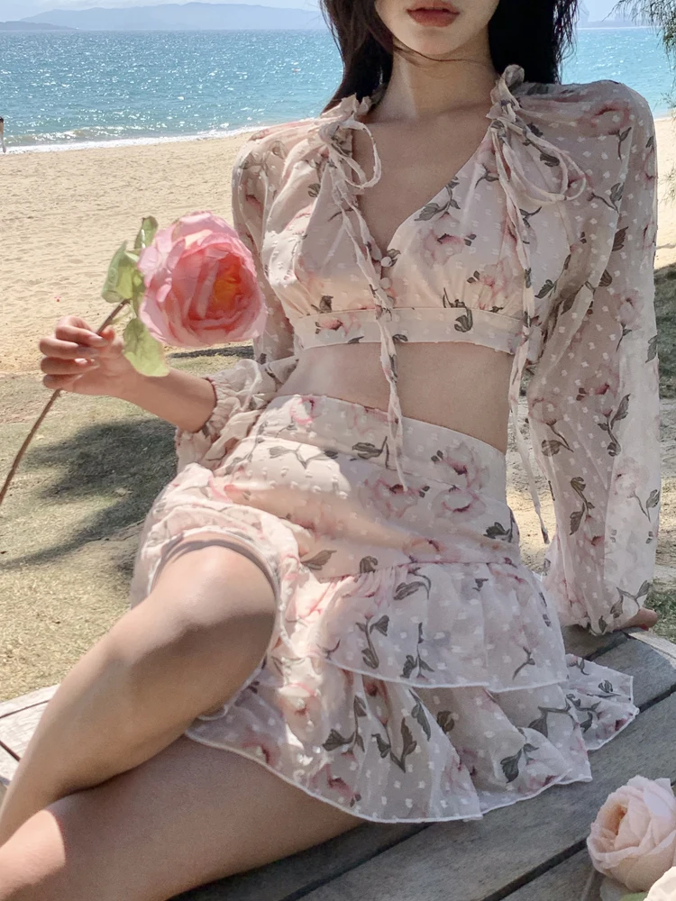 2 Piece Dress Set Women Sexy Floral Backless Dress 2022 Spring Casual Sweet Y2k Mini Dress Short Party Korea Fashion Suits Chic
2 Piece Dress Set Women Sexy Floral Backless Dress 2022 Spring Casual Sweet Y2k Mini Dress Short Party Korea Fashion Suits Chic