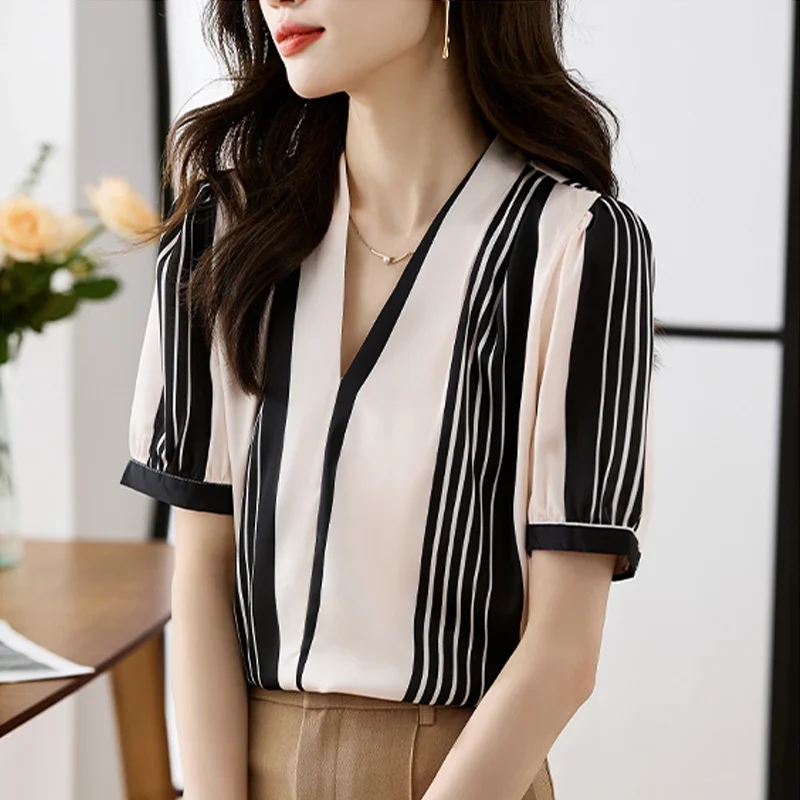Women Vintage Striped Short Sleeve Shirts Summer Office Lady Casual Loose Comfortable Commute Blouse V-neck Chiffon Pullover Top
Women Vintage Striped Short Sleeve Shirts Summer Office Lady Casual Loose Comfortable Commute Blouse V-neck Chiffon Pullover Top