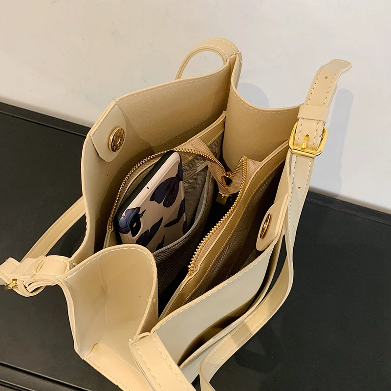 Jooyedeer Shopping Tote Quality Women Tote Bags 2023 Luxury Designer Handbags Pure Color Soft PU Leather Shoulder Bag Large Capa
Jooyedeer Shopping Tote Quality Women Tote Bags 2023 Luxury Designer Handbags Pure Color Soft PU Leather Shoulder Bag Large Capa