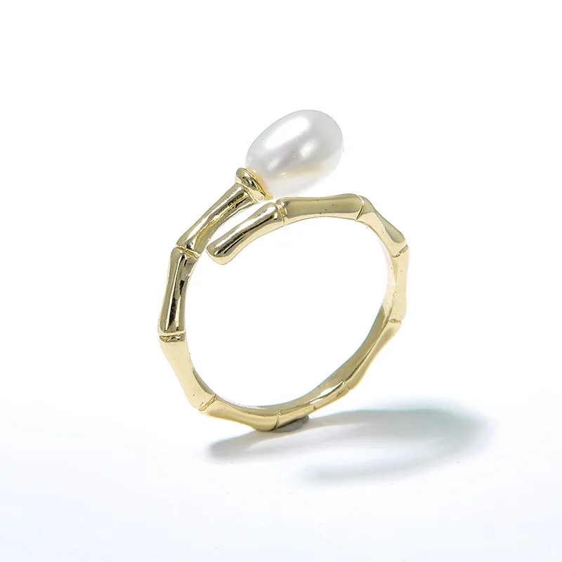 Natural pearl Bamboo pearl ring designer inlaid hand light luxury exquisite fashion niche personality
Natural pearl Bamboo pearl ring designer inlaid hand light luxury exquisite fashion niche personality
