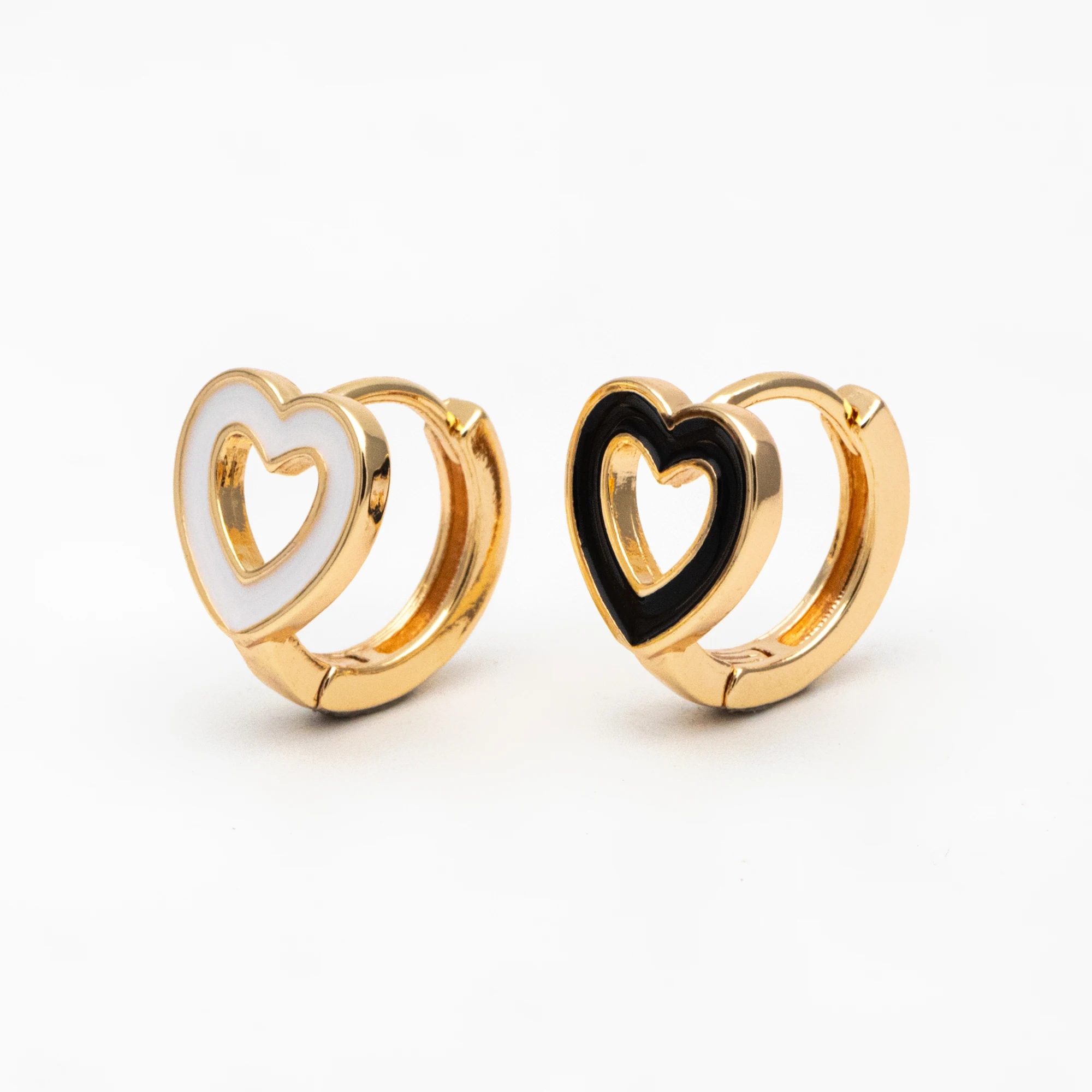 4pcs Enamel Heart Hoop Earrings, 18K Gold Plated Brass, Minimalist Huggie Earrings (GB-3699)
4pcs Enamel Heart Hoop Earrings, 18K Gold Plated Brass, Minimalist Huggie Earrings (GB-3699)