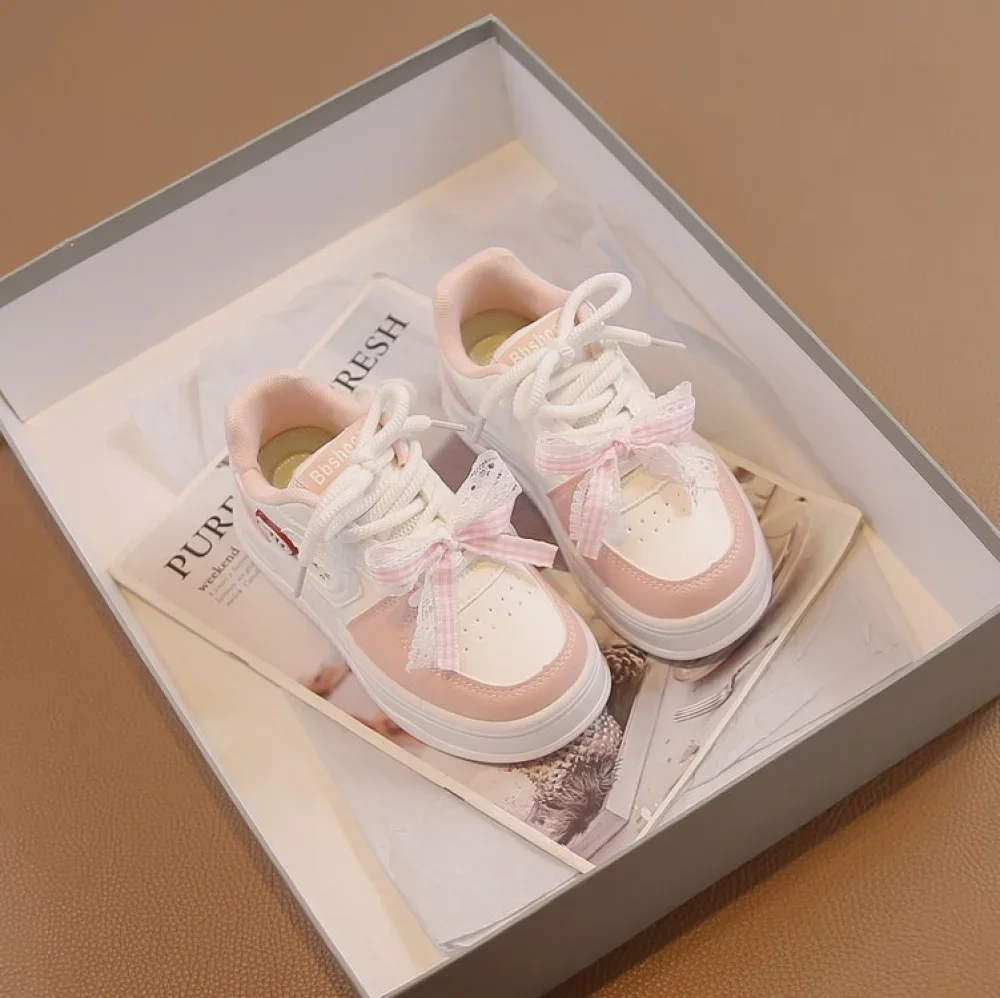 أحذية رياضية للفتيات المراهقات على الطراز الكوري، موضة عصرية من الجلد الصناعي، أحذية رياضية للأطفال مضادة للانزلاق وقابلة للتنفس. أحذية رياضية للفتيات المراهقات على الطراز الكوري، موضة عصرية من الجلد الصناعي، أحذية رياضية للأطفال مضادة للانزلاق وقابلة للتنفس.