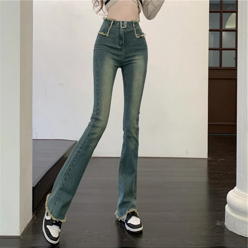 Vintage Blue Flare Jeans Low Waist Loose Comfortable Jeans For Women Pants 2022 Y2K Elastic Fashion Style Denim Pant Trousers
Vintage Blue Flare Jeans Low Waist Loose Comfortable Jeans For Women Pants 2022 Y2K Elastic Fashion Style Denim Pant Trousers