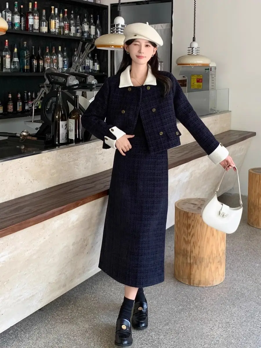 Elegant Women's Suit Jacket Skirt Set Autumn and Winter 2023 New Temperament Versatile Office Lady Short Coat Slim Long Skirt
Elegant Women's Suit Jacket Skirt Set Autumn and Winter 2023 New Temperament Versatile Office Lady Short Coat Slim Long Skirt