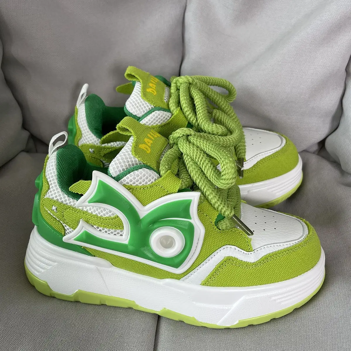 Shoes For Women's Designer Sneakers 2023 Spring Autumn Fashion Men Skateboard Casual Tenis Woman Street Style Breathable Shoes
Shoes For Women's Designer Sneakers 2023 Spring Autumn Fashion Men Skateboard Casual Tenis Woman Street Style Breathable Shoes