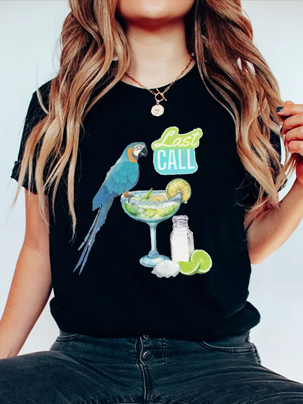 Blue Parrot Cocktail Lemon Print Female T-shirt 2024 New Fashion Beach Party Women Shirt Voguish Fallow Family Party Girl Tee
Blue Parrot Cocktail Lemon Print Female T-shirt 2024 New Fashion Beach Party Women Shirt Voguish Fallow Family Party Girl Tee