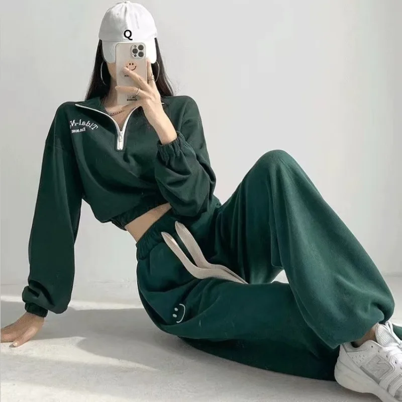 Spring Women Tracksuit Sweatpants 2 Pieces Sets Womens Hoodies and Trousers Sports Suit Zip Crop Top Sweatshirts Pants Outfits 
Spring Women Tracksuit Sweatpants 2 Pieces Sets Womens Hoodies and Trousers Sports Suit Zip Crop Top Sweatshirts Pants Outfits