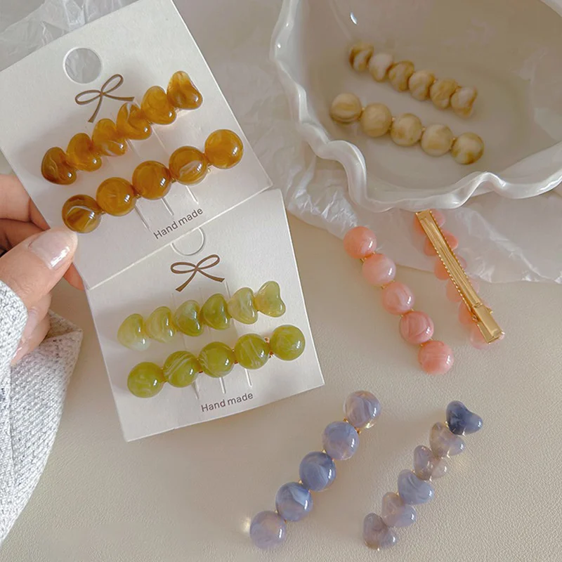 2PCS Set Solid Color Acetate Round Heart Simple Hair Clips For Girl Kids Cute Temperament Designer Hairpin Fashion Accessories
2PCS Set Solid Color Acetate Round Heart Simple Hair Clips For Girl Kids Cute Temperament Designer Hairpin Fashion Accessories