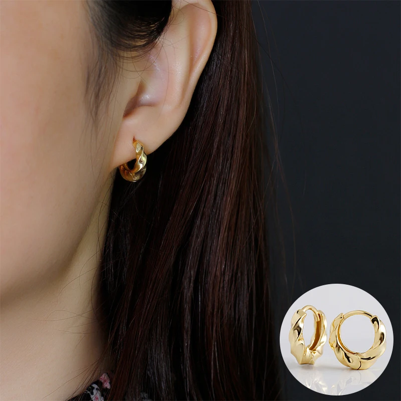 100% 925 Sterling Silver Irregular Earring for Women Girl Fashion Smooth Geometric Design Jewelry Birthday Gift Dropshipping
100% 925 Sterling Silver Irregular Earring for Women Girl Fashion Smooth Geometric Design Jewelry Birthday Gift Dropshipping