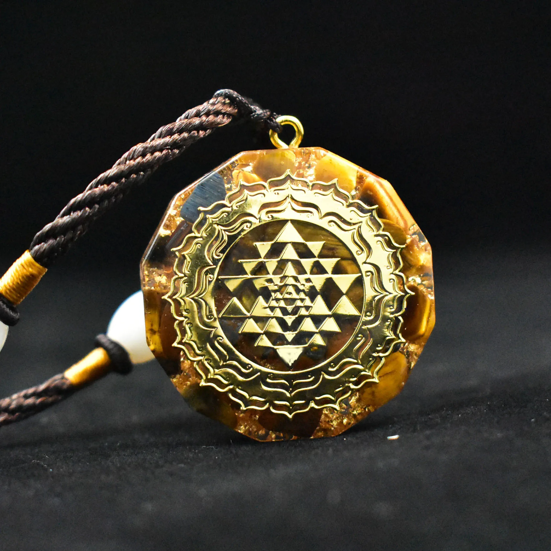Ожерелье с подвеской оргонит, кубик Metatron, подвеска из смолы, Космический исцеляющий кристалл, Священная геометрия, ожерелье, часы стандарта
Ожерелье с подвеской оргонит, кубик Metatron, подвеска из смолы, Космический исцеляющий кристалл, Священная геометрия, ожерелье, часы стандарта