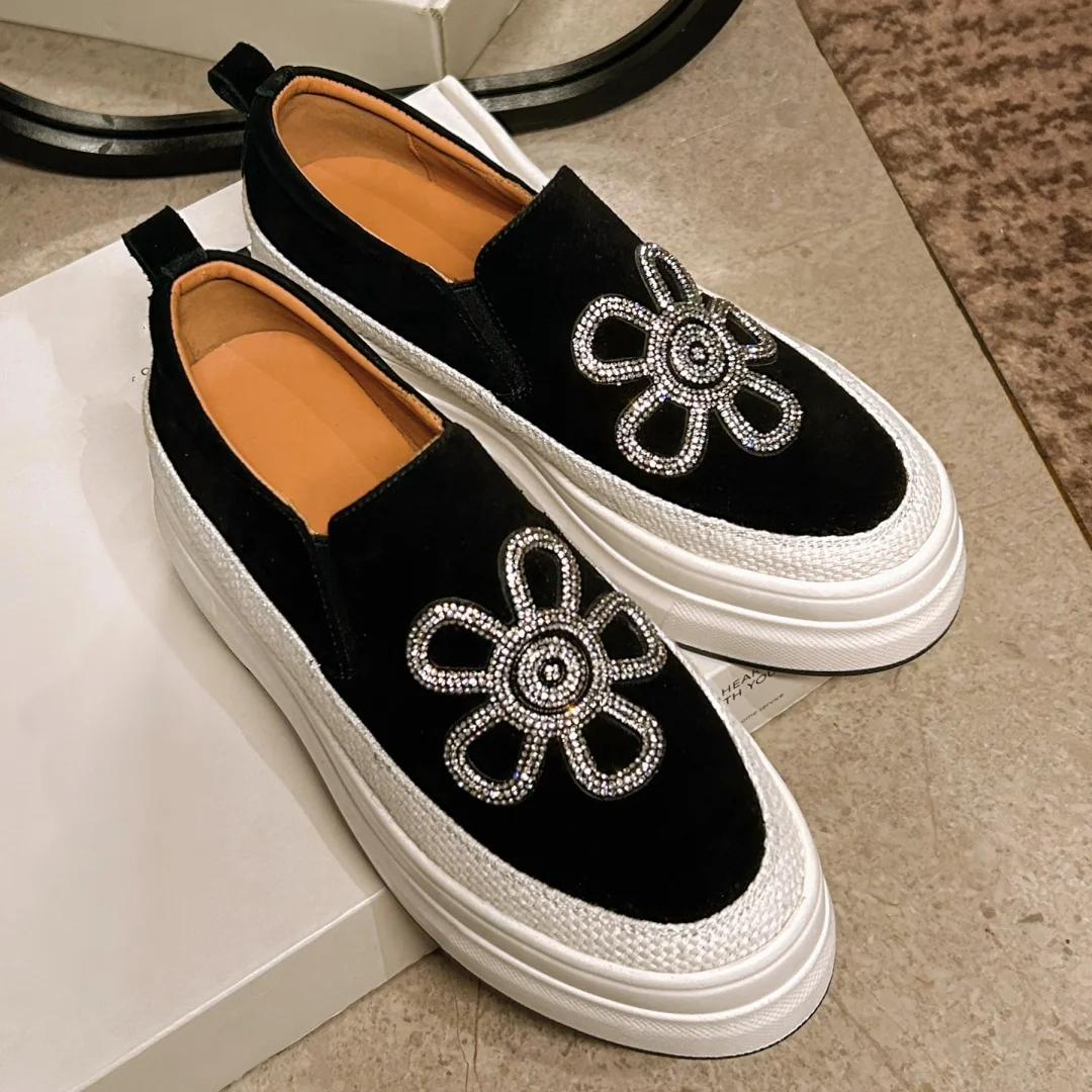 

Women's natural suede leather slip-on thick sole platform flats loafers round toe crystal flower casual female moccasins shoes