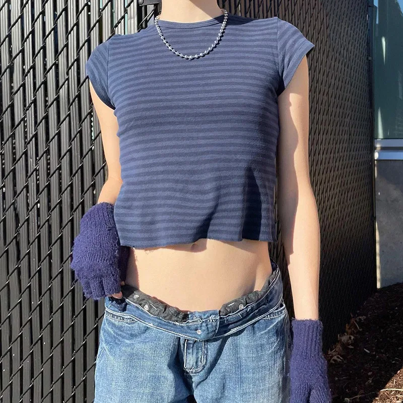 Women T-shirt Y2k Vintage Short Sleeve Crop Tank Tops Slim Fit Aesthetic Tees E-Girl T Shirts 90s Club Streetwear Women Clothing
Women T-shirt Y2k Vintage Short Sleeve Crop Tank Tops Slim Fit Aesthetic Tees E-Girl T Shirts 90s Club Streetwear Women Clothing