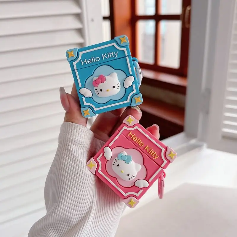Magic Box Hello Kitty Airpods Earphone Protective Case Kawaii Toys Cute Sanrio Anime Girls Creative Earphone Case Birthday Gifts
Magic Box Hello Kitty Airpods Earphone Protective Case Kawaii Toys Cute Sanrio Anime Girls Creative Earphone Case Birthday Gifts