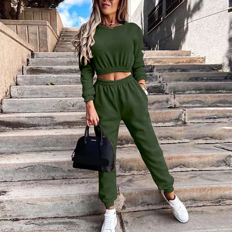 Set of two solid pieces Casual sweaters with sleeves in women's batteries and long pants made by Jogging women's sports
Set of two solid pieces Casual sweaters with sleeves in women's batteries and long pants made by Jogging women's sports