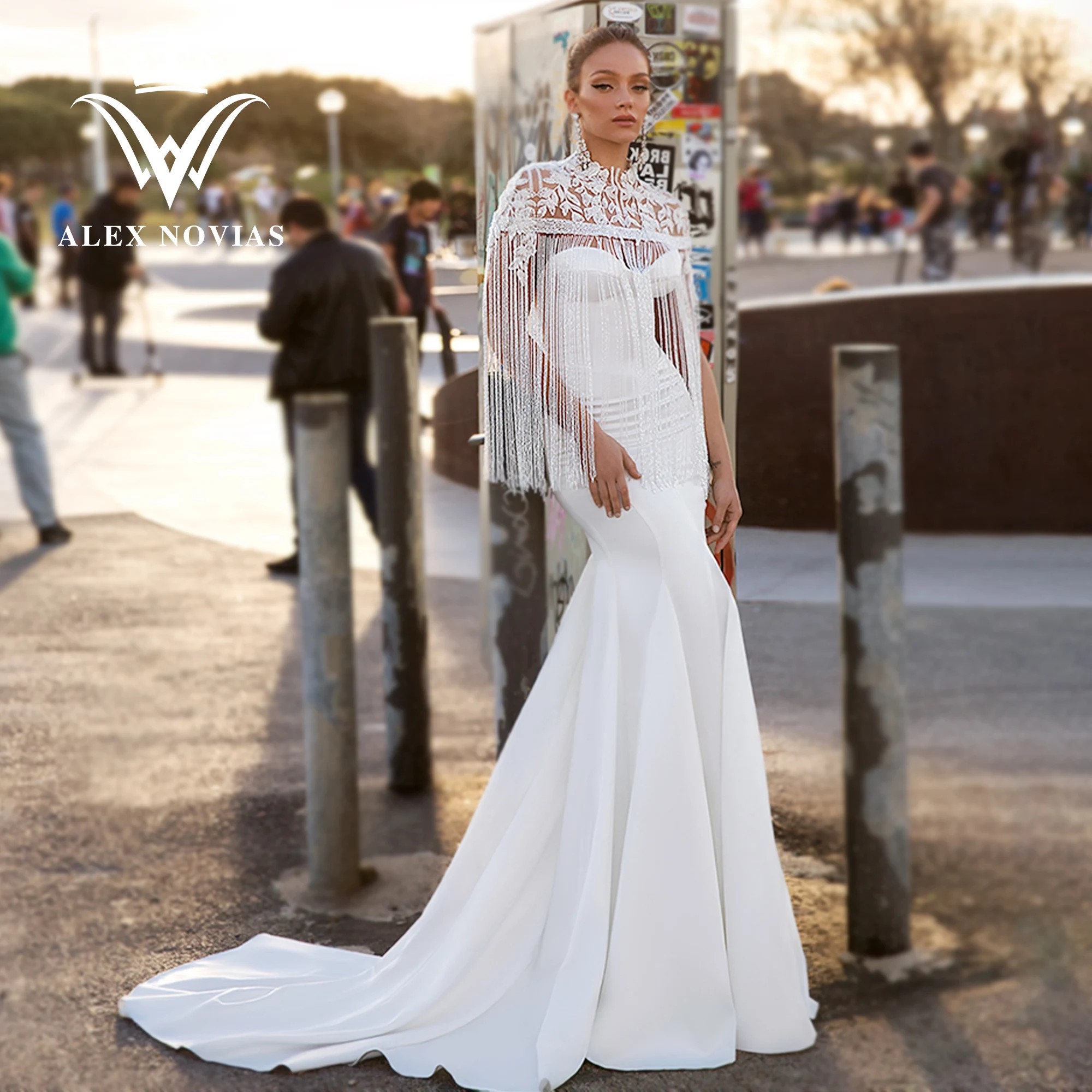 

ALEX NOVIAS Satin Mermaid Wedding Dresses For Women 2024 Luxury Halter TASSEL Appliques Beading Wedding Gown Vestidos De Novia