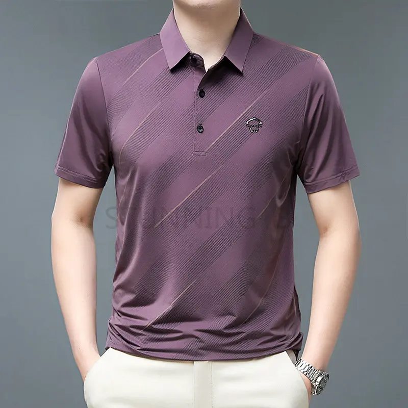 2023 Summer New Short Sleeved T-shirt Men's Lapel Business Large Port Style Men's Clothing Ice Silk Breathable Thin Polo Shirt
2023 Summer New Short Sleeved T-shirt Men's Lapel Business Large Port Style Men's Clothing Ice Silk Breathable Thin Polo Shirt