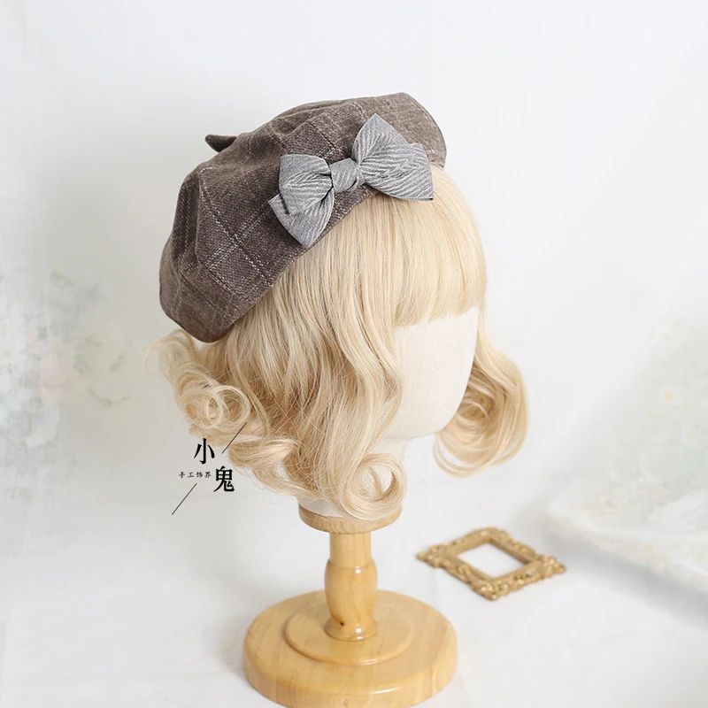 Japanese sweet cloth grid octagonal cap retro Lolita beret of camel's hair soft sister qiu dong pumpkin hat
Japanese sweet cloth grid octagonal cap retro Lolita beret of camel's hair soft sister qiu dong pumpkin hat