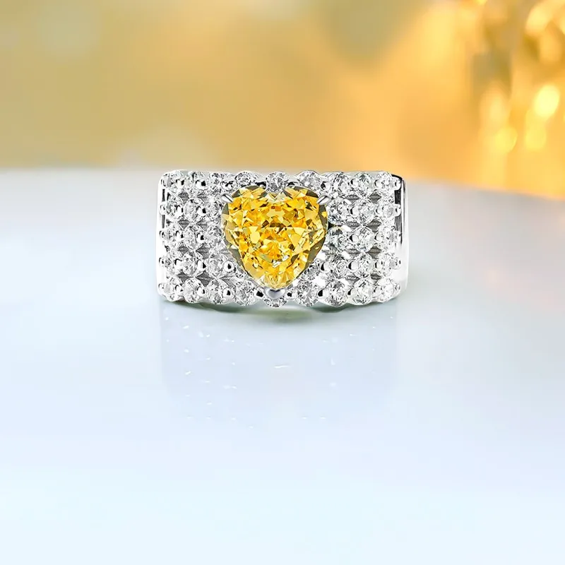 

Love 925 Silver Artificial Yellow Diamond Broken Ice Cut Ring Set with High Carbon Diamonds, Unique Design, Versatile