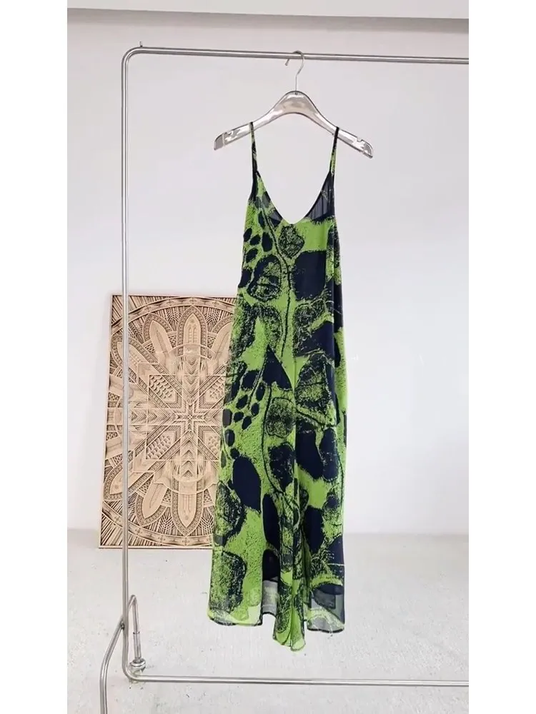 French tea break delicate high-end floral sling dress new Chinese old money style women's high quality oil painting style
French tea break delicate high-end floral sling dress new Chinese old money style women's high quality oil painting style