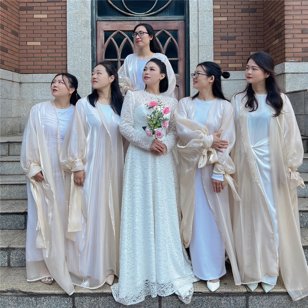 Дубай открытая абайя для мусульманских женщин кардиган атласное кимоно женское кафтан исламский женский халат для подружки невесты свадебное платье
Дубай открытая абайя для мусульманских женщин кардиган атласное кимоно женское кафтан исламский женский халат для подружки невесты свадебное платье