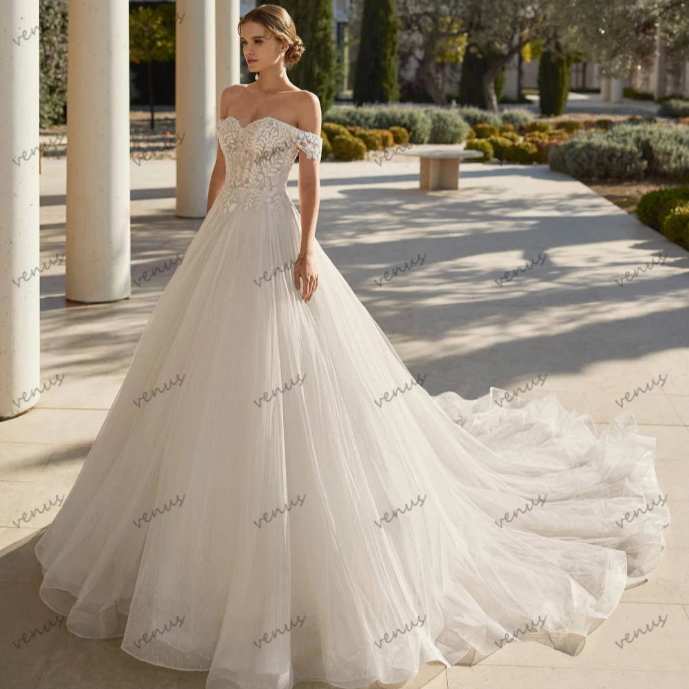 Princess Wedding Dresses Pretty Bridal Gowns Lace Appliques Tulle Tiered A-Line Floor Length Robes For Brides Vestidos De Novia
Princess Wedding Dresses Pretty Bridal Gowns Lace Appliques Tulle Tiered A-Line Floor Length Robes For Brides Vestidos De Novia