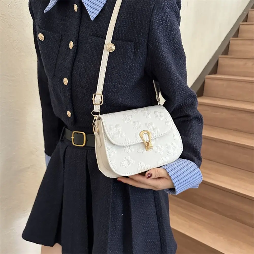 Fashion Single Shoulder Underarm Bag New Embroidery Lock Buckle Small Square Bag High Quality PU Mini Shoulder Bag
Fashion Single Shoulder Underarm Bag New Embroidery Lock Buckle Small Square Bag High Quality PU Mini Shoulder Bag