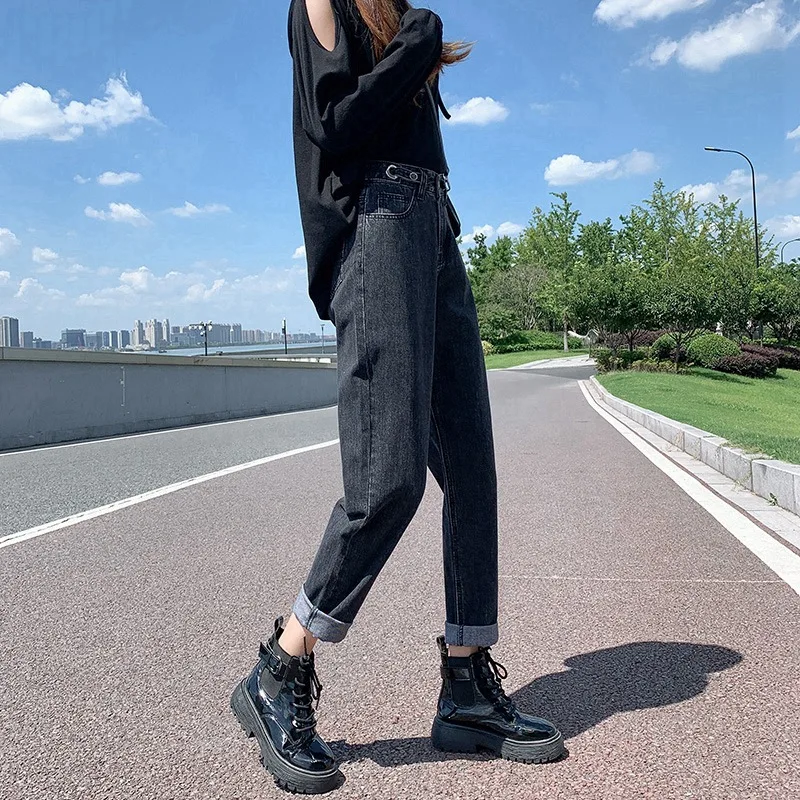Streetwear Women Korean Ankle Pants Summer Autumn Female High Waist Casual Baggy Denim Trousers Y2k Jeans Retro Loose Harem Pant
Streetwear Women Korean Ankle Pants Summer Autumn Female High Waist Casual Baggy Denim Trousers Y2k Jeans Retro Loose Harem Pant