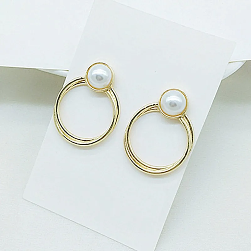 

Korean Design Sense Oval With Imitation Pearl Does Not Fade Personality Simple Matching Temperament Earrings