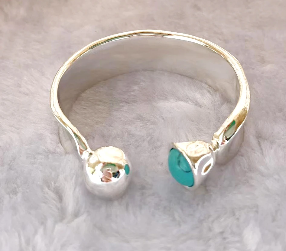 2023 New UNOde50 Fashion Silver 925 Exquisite Four Colors Beaded Bracelet Button Bracelet Holiday Gift
2023 New UNOde50 Fashion Silver 925 Exquisite Four Colors Beaded Bracelet Button Bracelet Holiday Gift