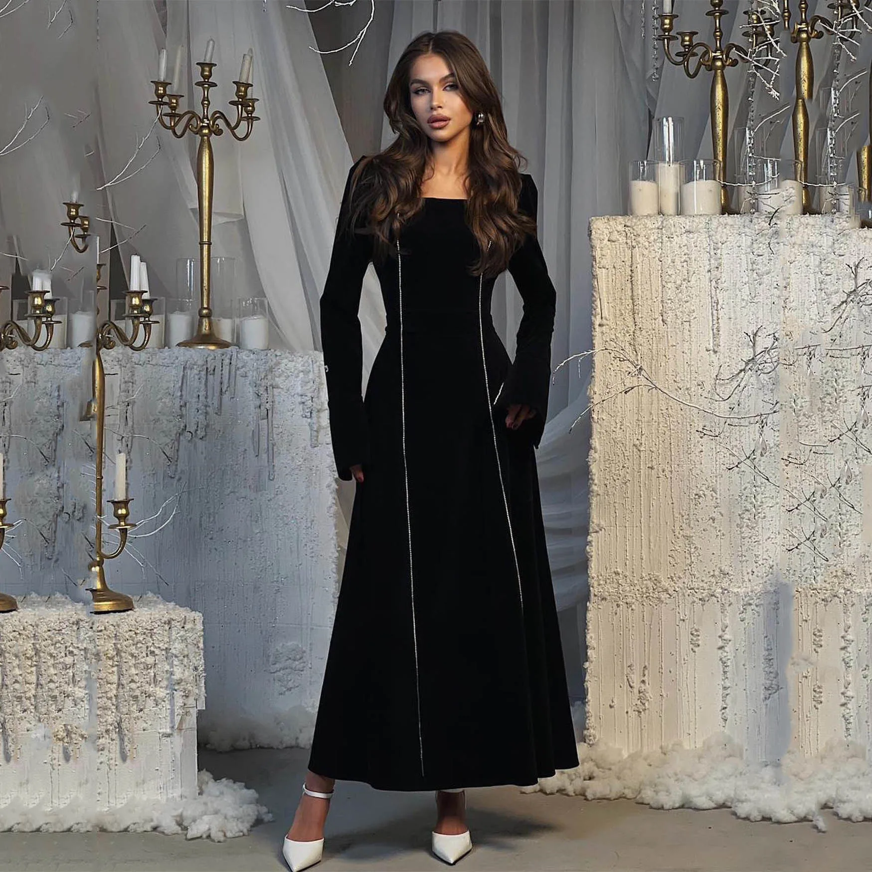 Velvet Diamond Embellished Party Women Dress Elegant Square Neck A-line Pleated Vestidos Spring Fall French Luxury Ladies Robes
Velvet Diamond Embellished Party Women Dress Elegant Square Neck A-line Pleated Vestidos Spring Fall French Luxury Ladies Robes