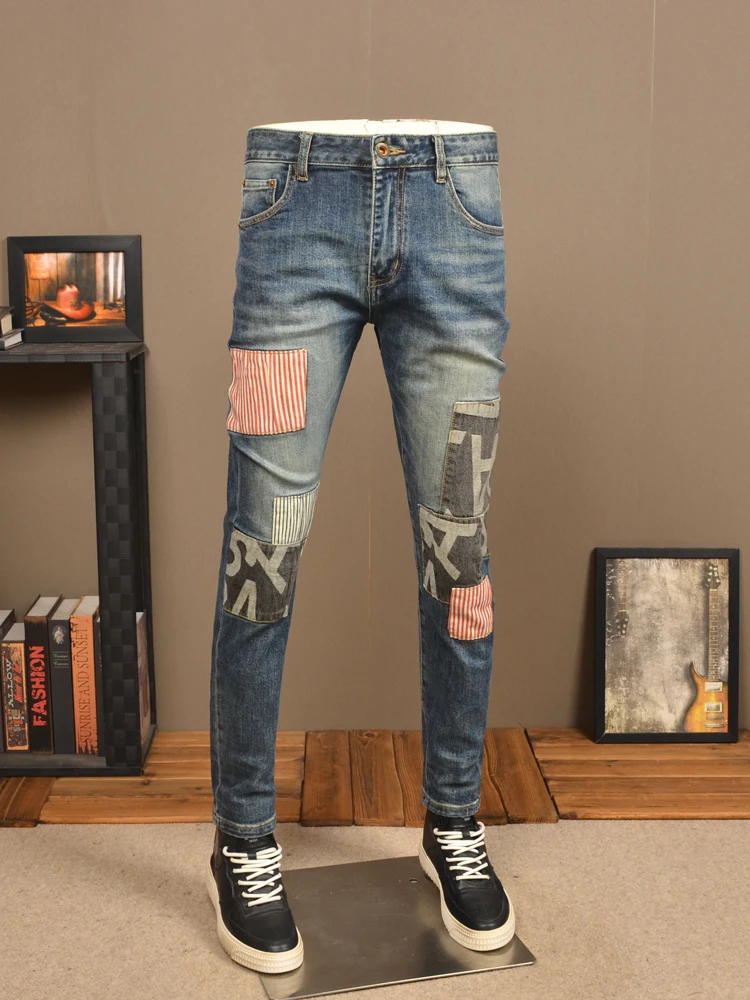 Fashion Striped Letter Patchwork Jeans Men Casual Blue Slim Fit Straight Pants Streetwear Patches Denim Trousers
Fashion Striped Letter Patchwork Jeans Men Casual Blue Slim Fit Straight Pants Streetwear Patches Denim Trousers