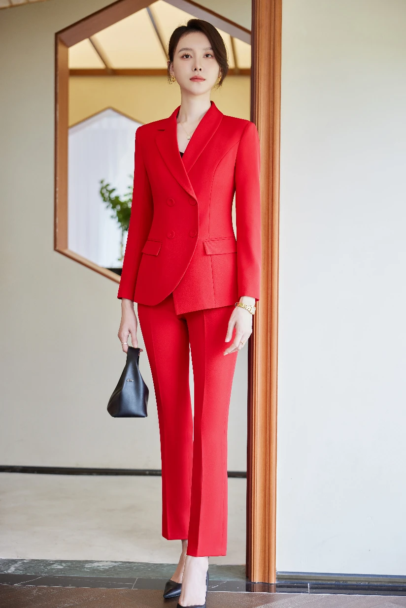 Fashion professional womenswear autumn and winter new suit pantsuits highlight the unique temperament to make you unique
Fashion professional womenswear autumn and winter new suit pantsuits highlight the unique temperament to make you unique
