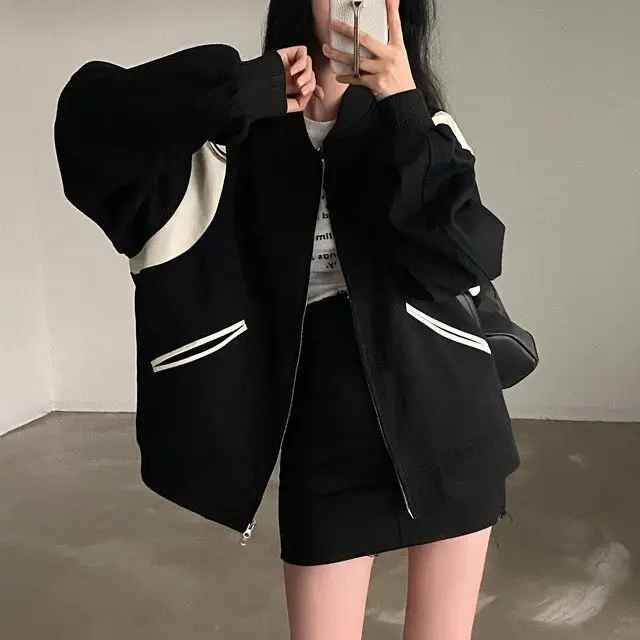 Oversized Bomber Jacket Women Vintage Zipper Black Patchwork Baseball Coat Female Korean Fashion Autumn Casual Loose Windbreaker
Oversized Bomber Jacket Women Vintage Zipper Black Patchwork Baseball Coat Female Korean Fashion Autumn Casual Loose Windbreaker