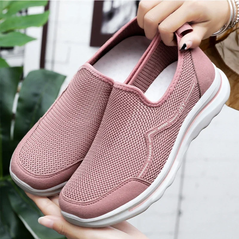 Light Men Casual Walking Shoes Versatile Sneaker Breathable Comfortable Man Running Sneakers Weave Women Loafers Tênis Masculino
Light Men Casual Walking Shoes Versatile Sneaker Breathable Comfortable Man Running Sneakers Weave Women Loafers Tênis Masculino