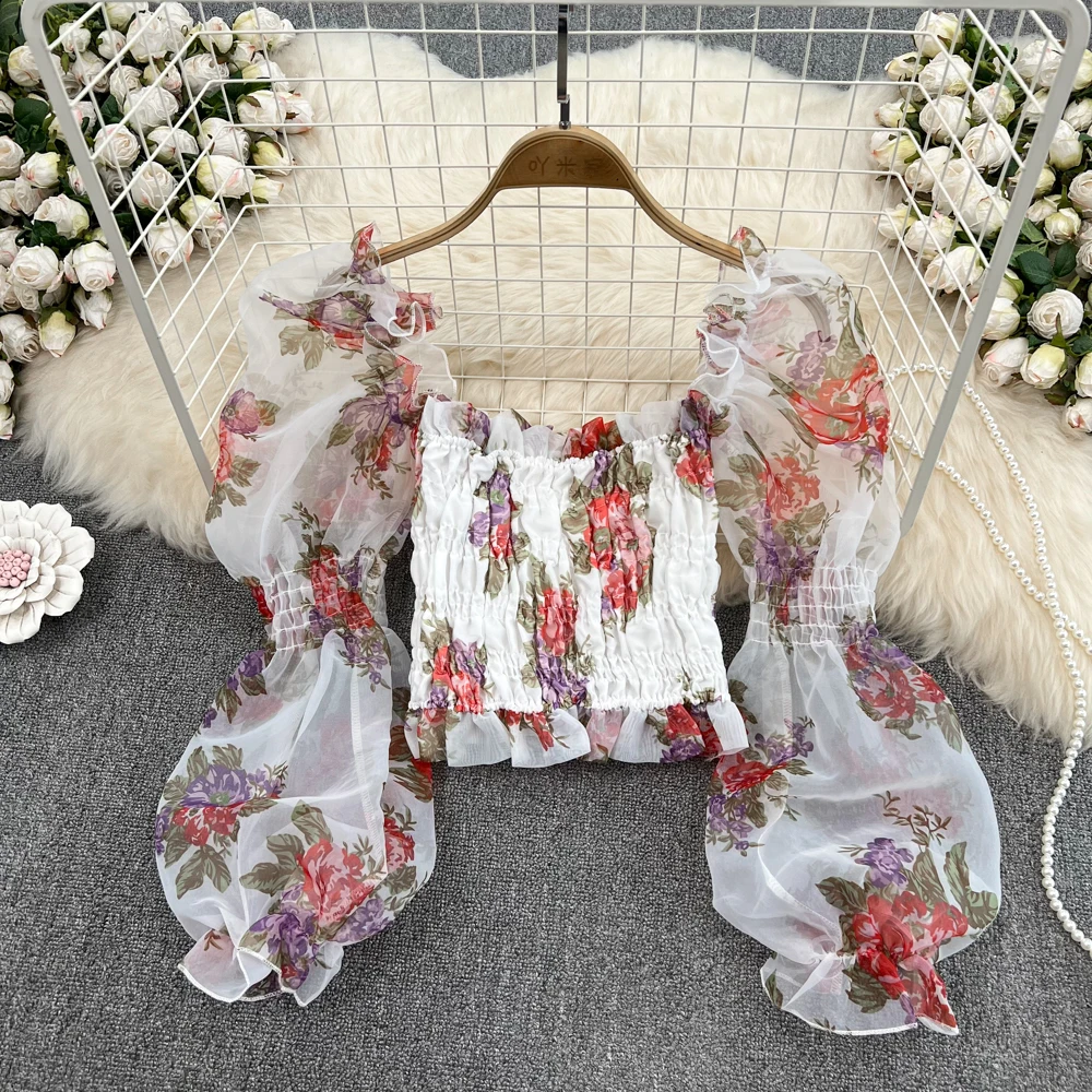 Hot Girl Sexy Square Neck Exposed Collarbone Folds Slim Floral Chiffon Short Puff Long Sleeve Top
Hot Girl Sexy Square Neck Exposed Collarbone Folds Slim Floral Chiffon Short Puff Long Sleeve Top