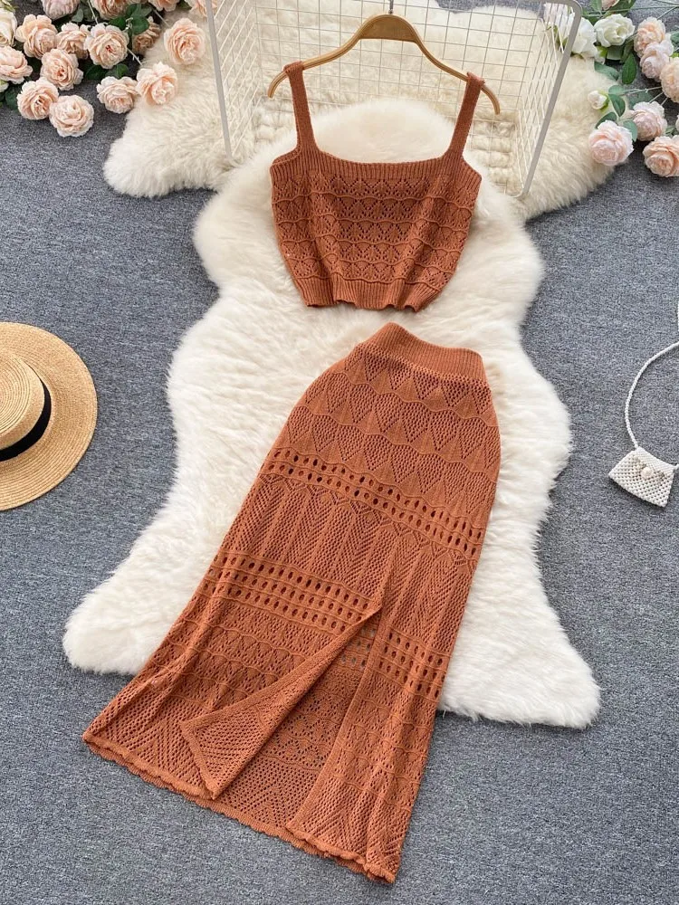 Женский Повседневный костюм с юбкой, Летний Новый Модный ажурный топ без рукавов, облегающая юбка с разрезом, комплект из 2 предметов, одежда для отпуска
Женский Повседневный костюм с юбкой, Летний Новый Модный ажурный топ без рукавов, облегающая юбка с разрезом, комплект из 2 предметов, одежда для отпуска