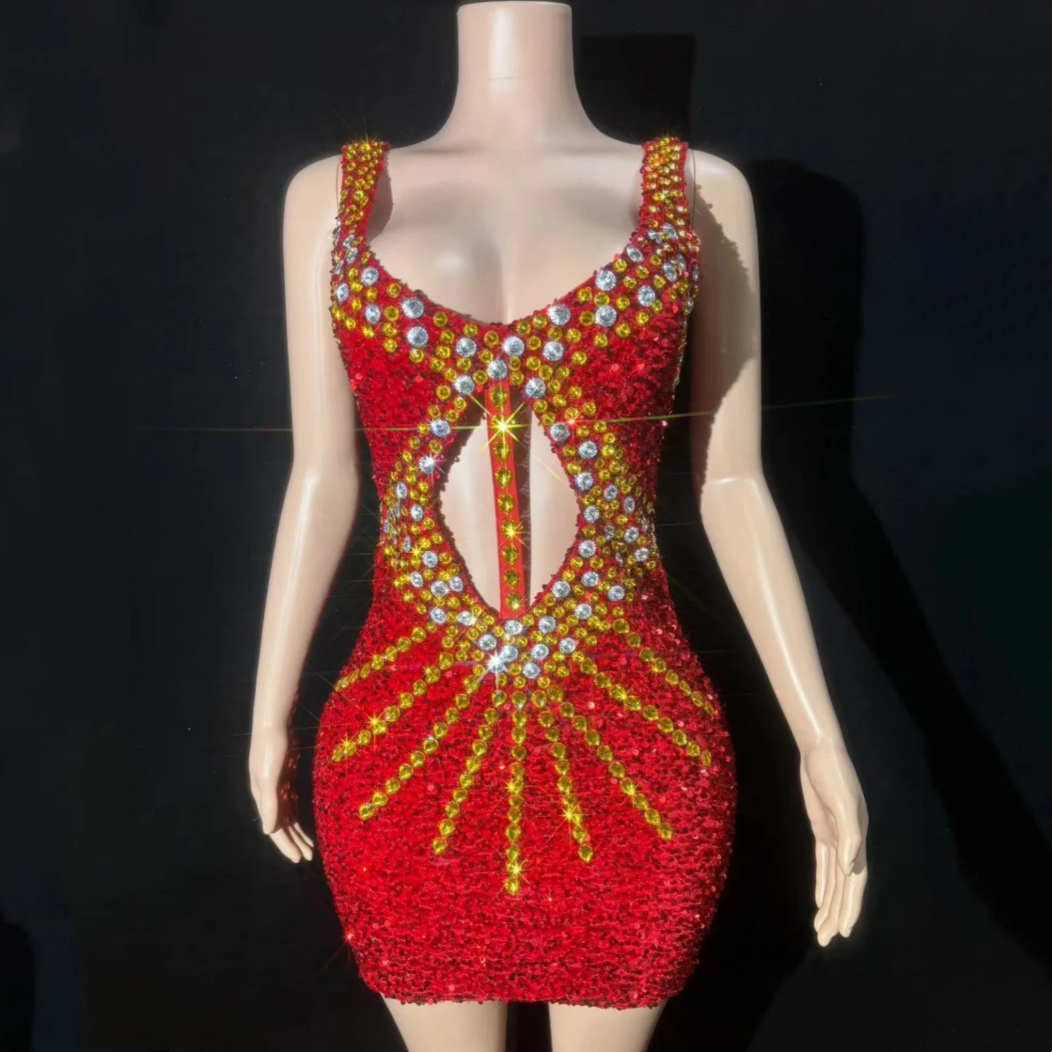 

Golden Diamonds Red Sequins Sexy Hollow Out Sheath Dress Evening Party Performance Costume Nightclub Singer Dancer Stage Wear