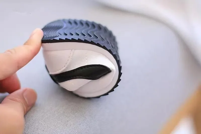 أحذية رياضية مانعة للانزلاق للأطفال الصغار ، أحذية بنعل ناعم للأطفال ، أحذية كاجوال للأطفال الأولاد والبنات أحذية رياضية مانعة للانزلاق للأطفال الصغار ، أحذية بنعل ناعم للأطفال ، أحذية كاجوال للأطفال الأولاد والبنات